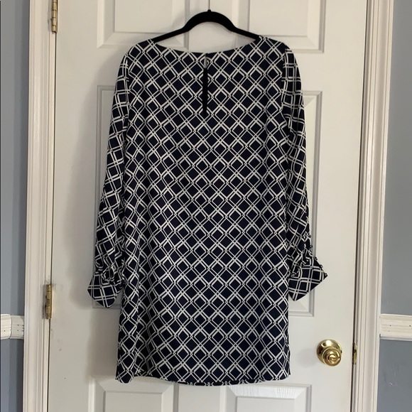Banana Republic “Poet-Sleeved” Shift Dress - Picture 3 of 6